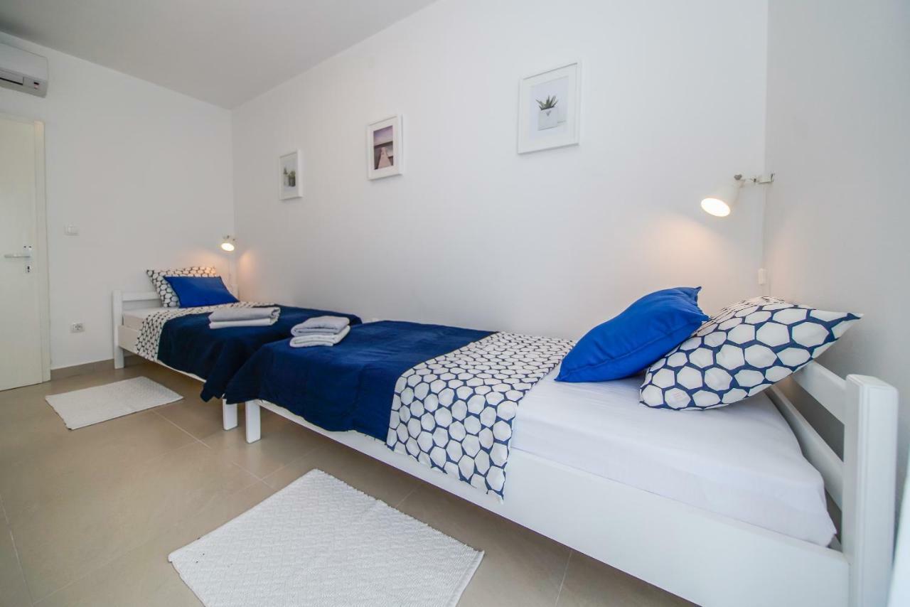 Guesthouse Klara Duba Stonska Bagian luar foto