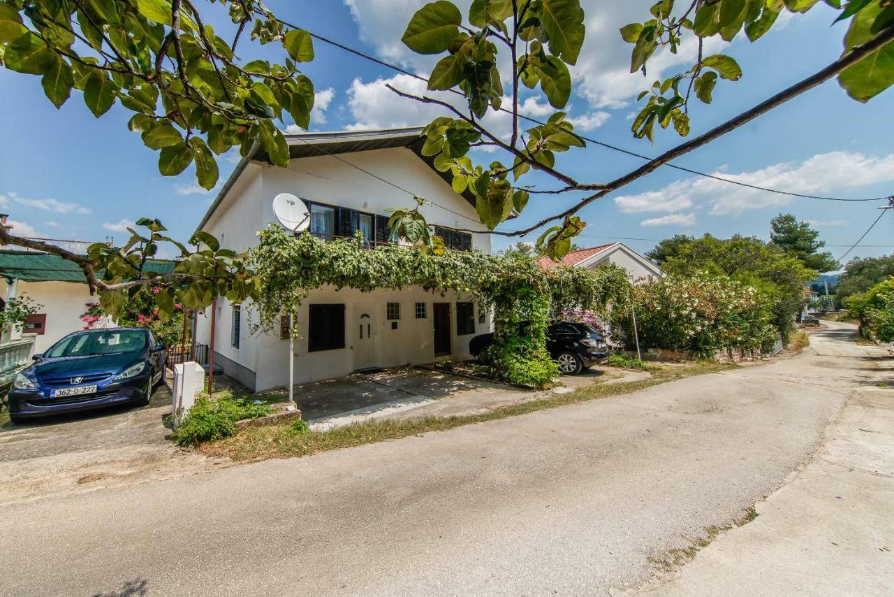 Guesthouse Klara Duba Stonska Bagian luar foto
